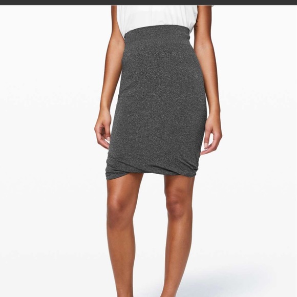 lululemon athletica Dresses & Skirts - Lululemon Boulevard Bliss Skirt